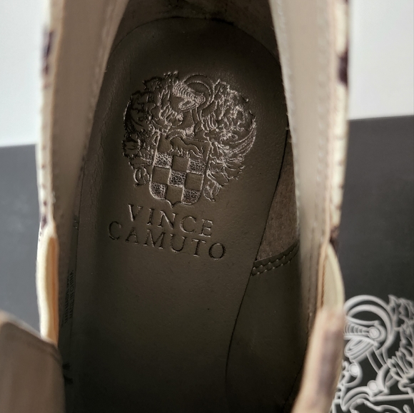 VINCE CAMUTO GRADINA Reptille skin Ankle Boots - Picture 10 of 15